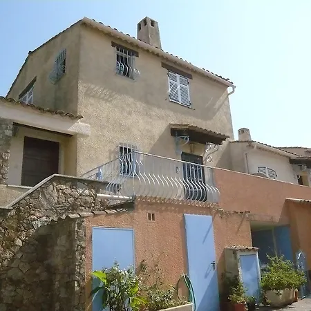 Les Coteaux De La Nartelle-17 By Interhome